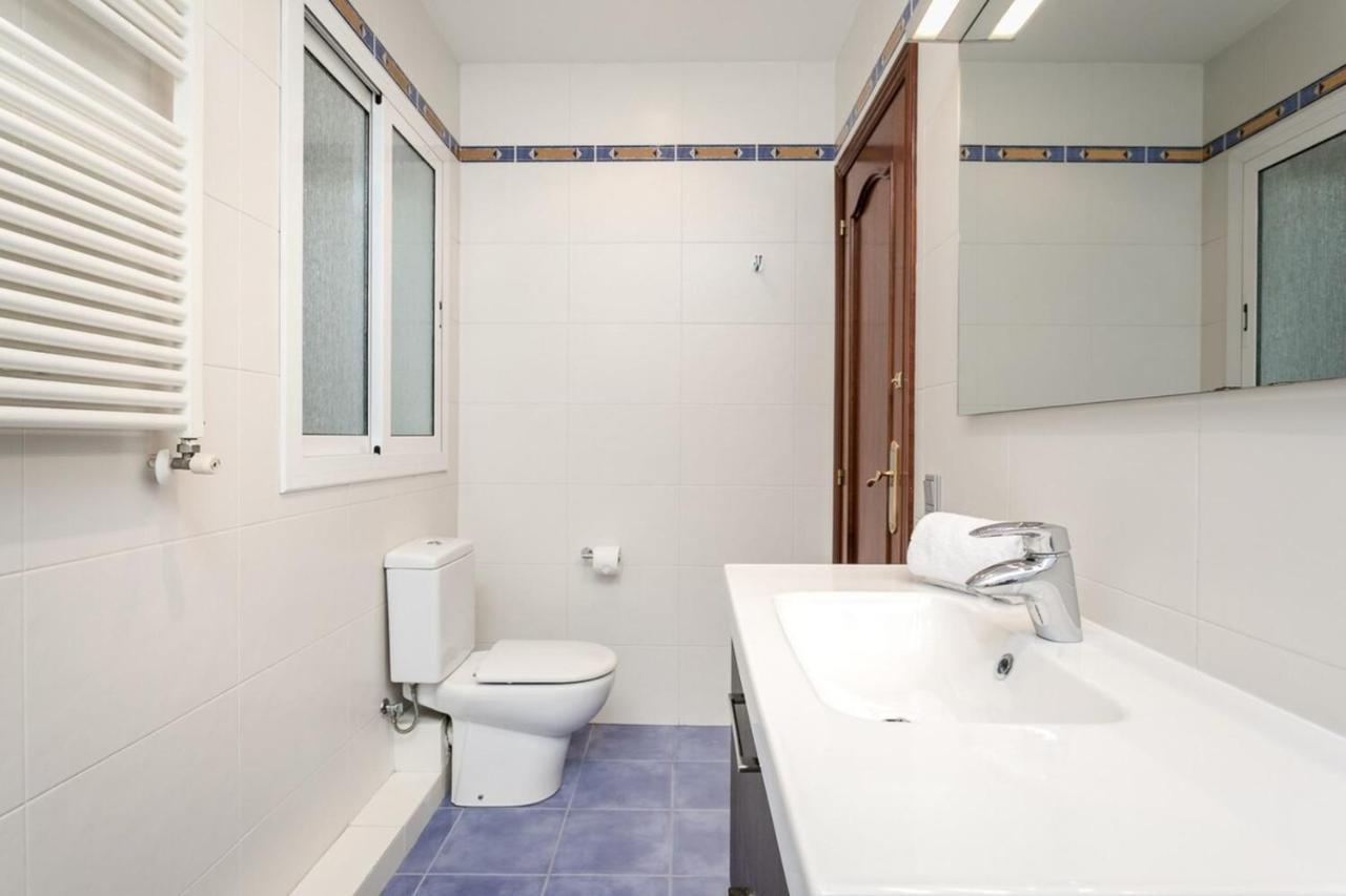 Fantastic 2 Bedroom 5 Minutes By Car From Plaza Catalunya برشلونة المظهر الخارجي الصورة
